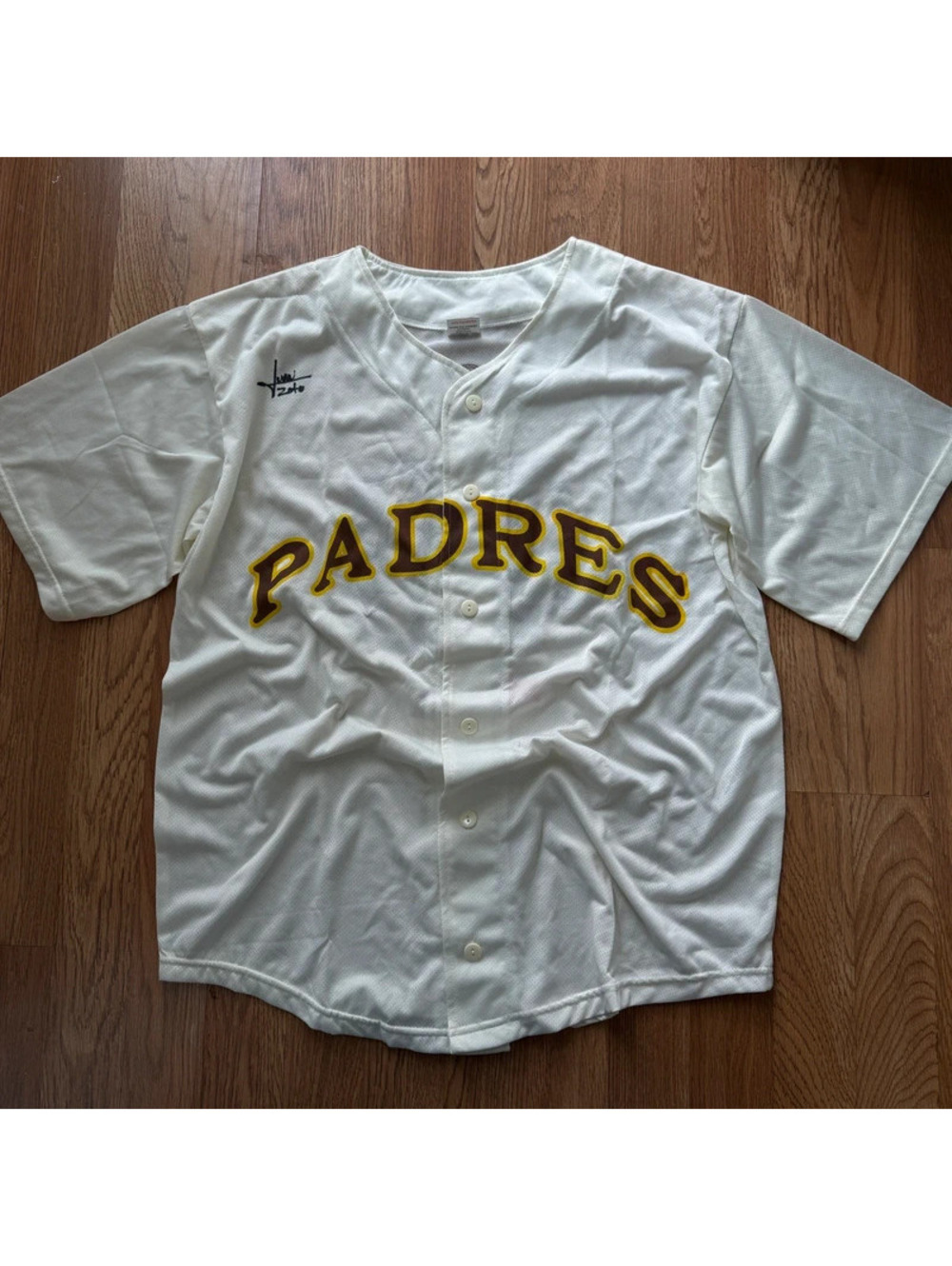 Vintage Padres baseball jersey signed by Juan Soto